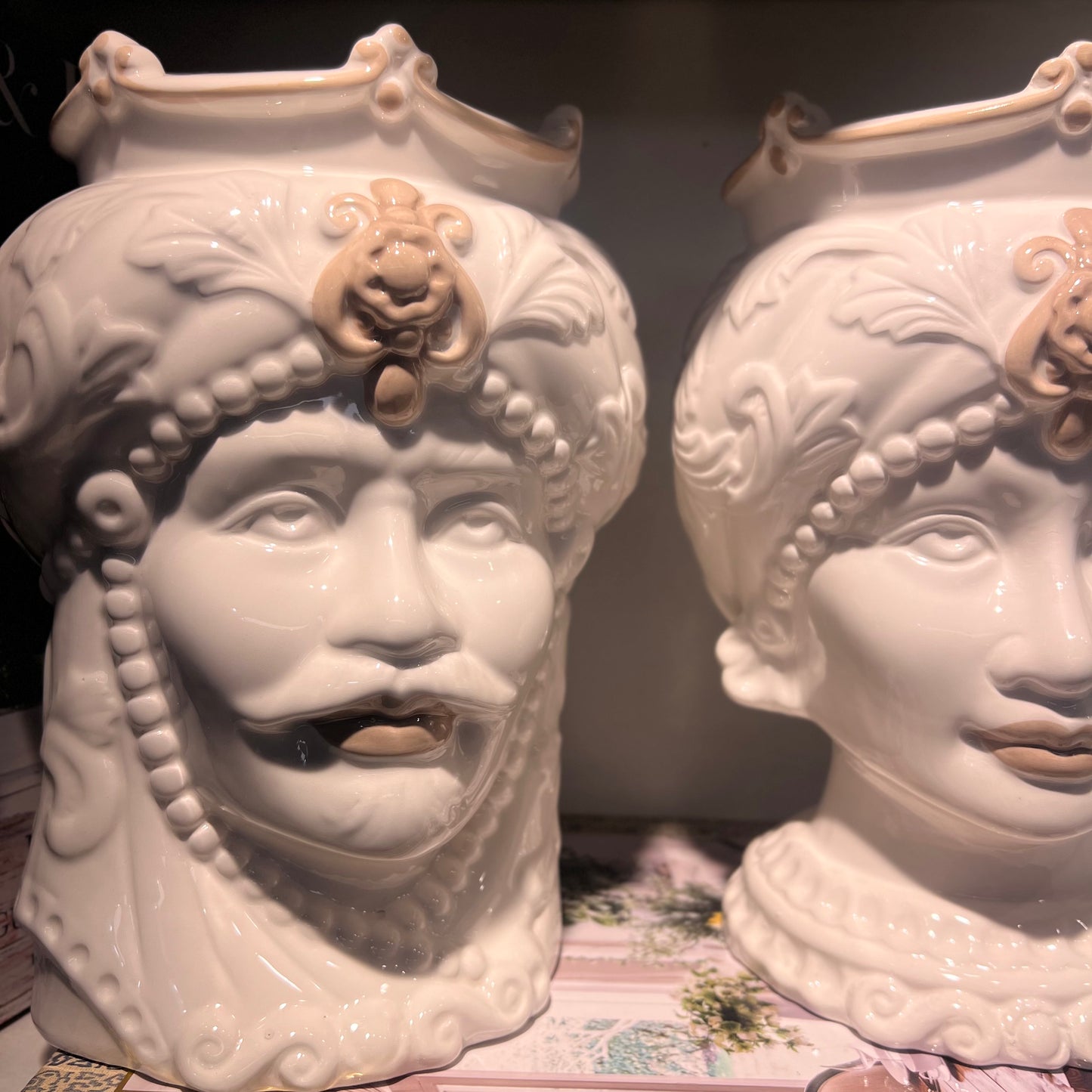 Pareja de Testas Di Moro Sicilianas Blancas